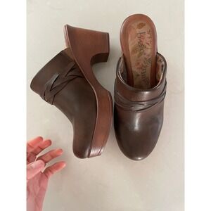 BOC Brown Faux Leather Platform Wedge Clogs Mules Floral Lining BC0022852 SZ 7